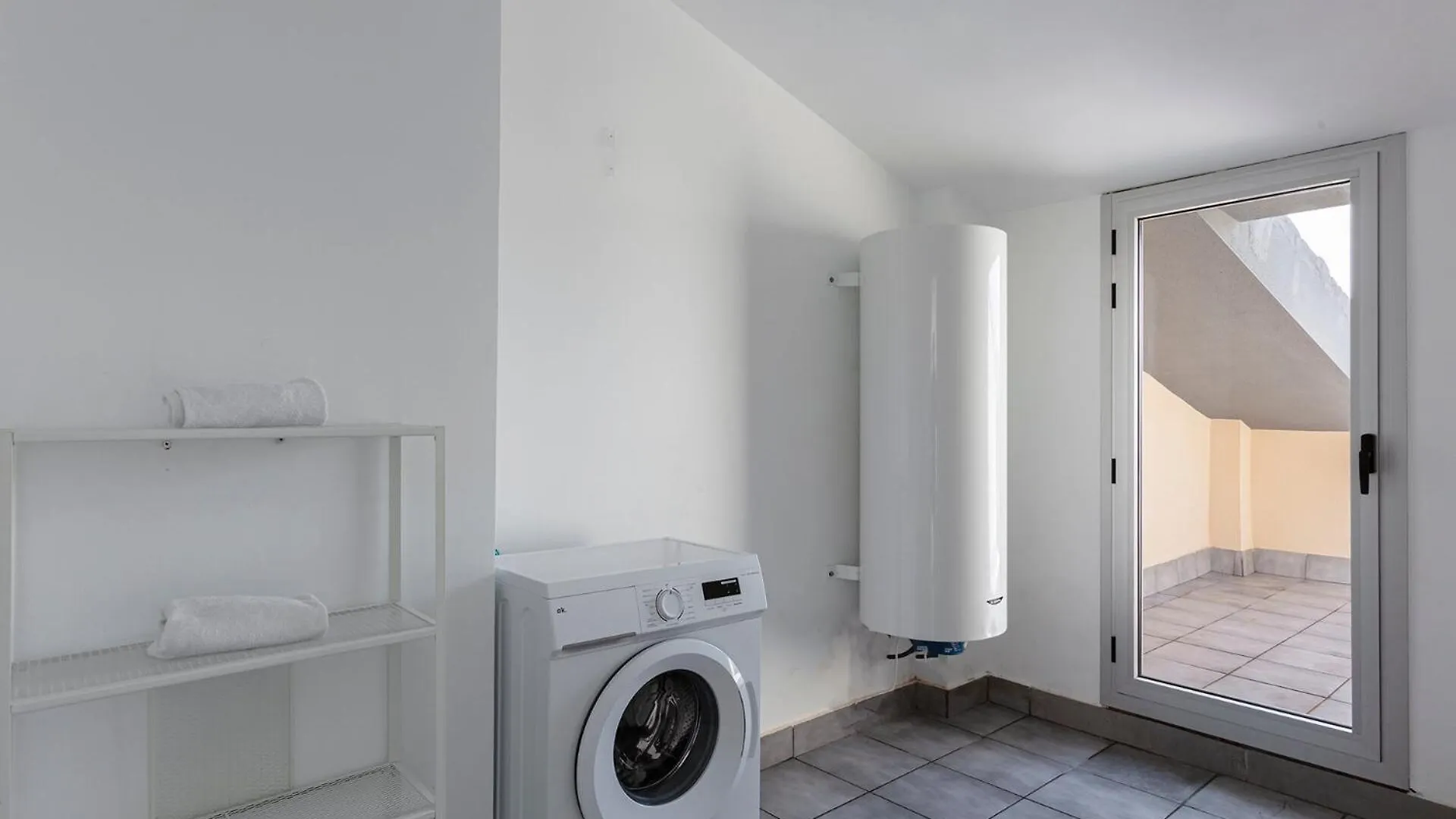 4237 - Ab Santa Coloma III Apartment Barcelona